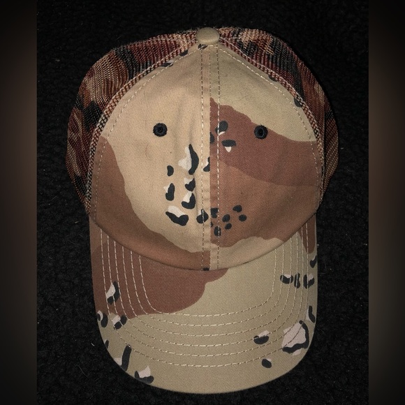 Women’s Chocolate Chip Camo Ball Cap - Picture 1 of 2